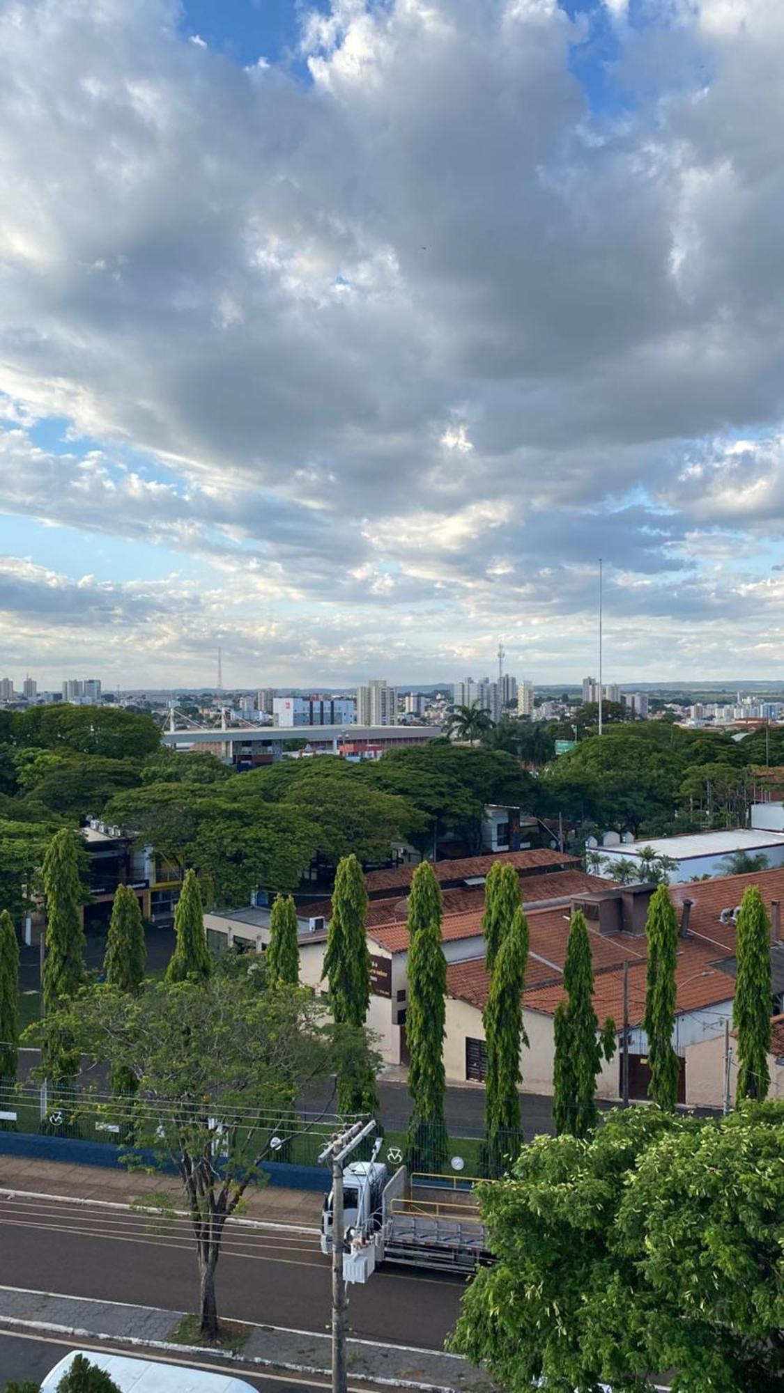 Hotel Golden Park Uberaba By Nacional Inn Quarto foto