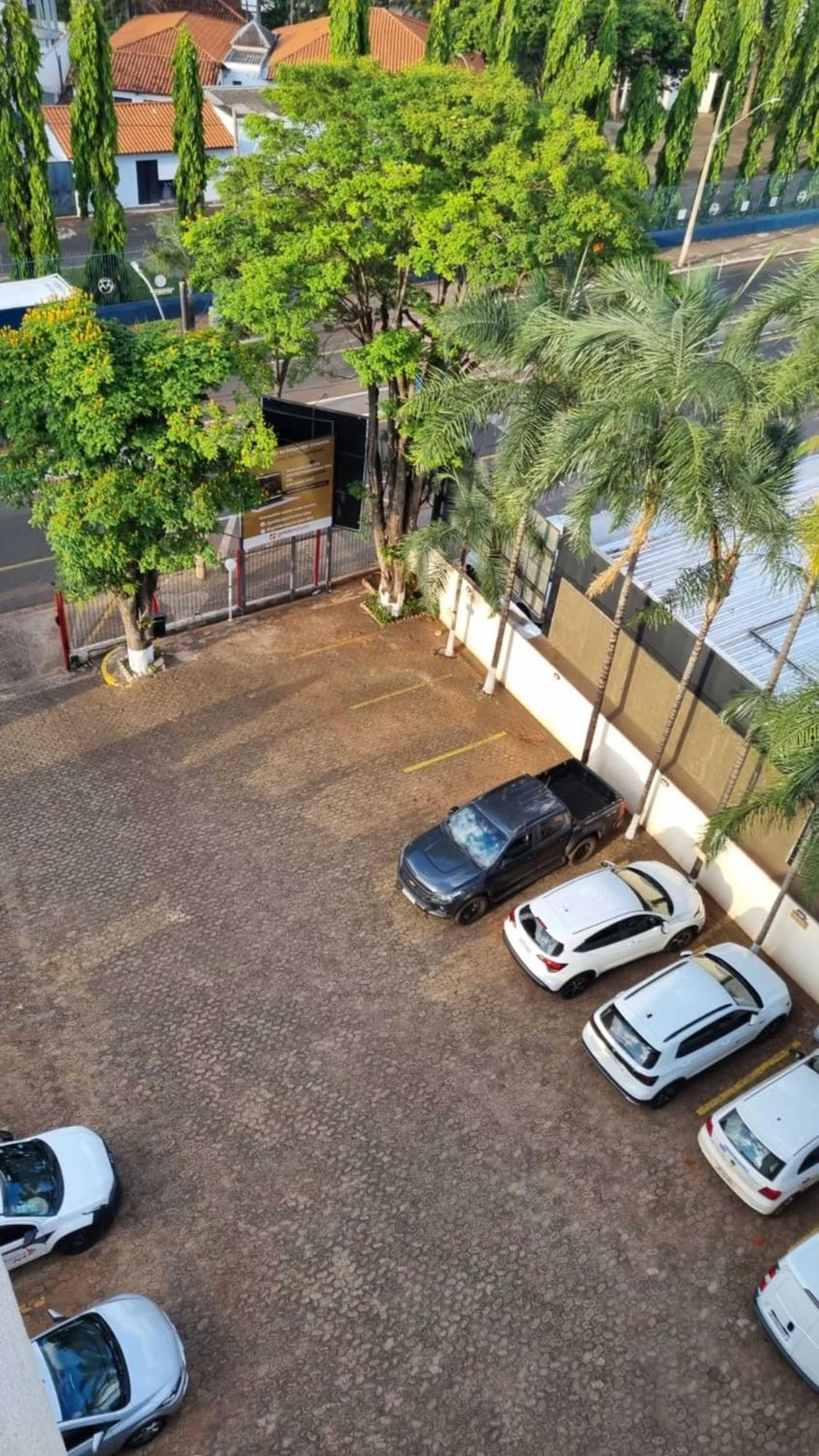 Hotel Golden Park Uberaba By Nacional Inn Quarto foto
